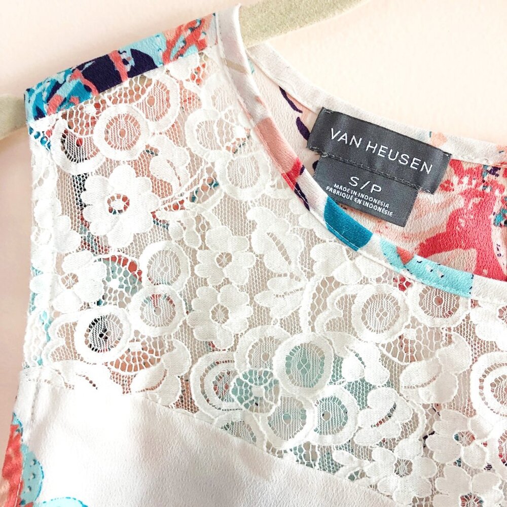 Van Heusen Floral Lace-Yoke Sleeveless Tank Top | Size S/P - Picture 3 of 8
